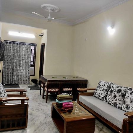 Home To Explore Food, History & Shopping Hyderabad Ngoại thất bức ảnh