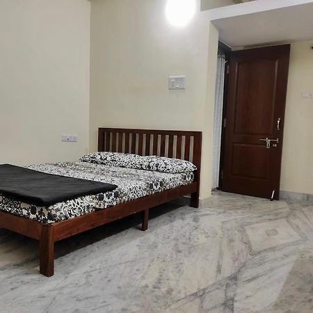 Home To Explore Food, History & Shopping Hyderabad Ngoại thất bức ảnh