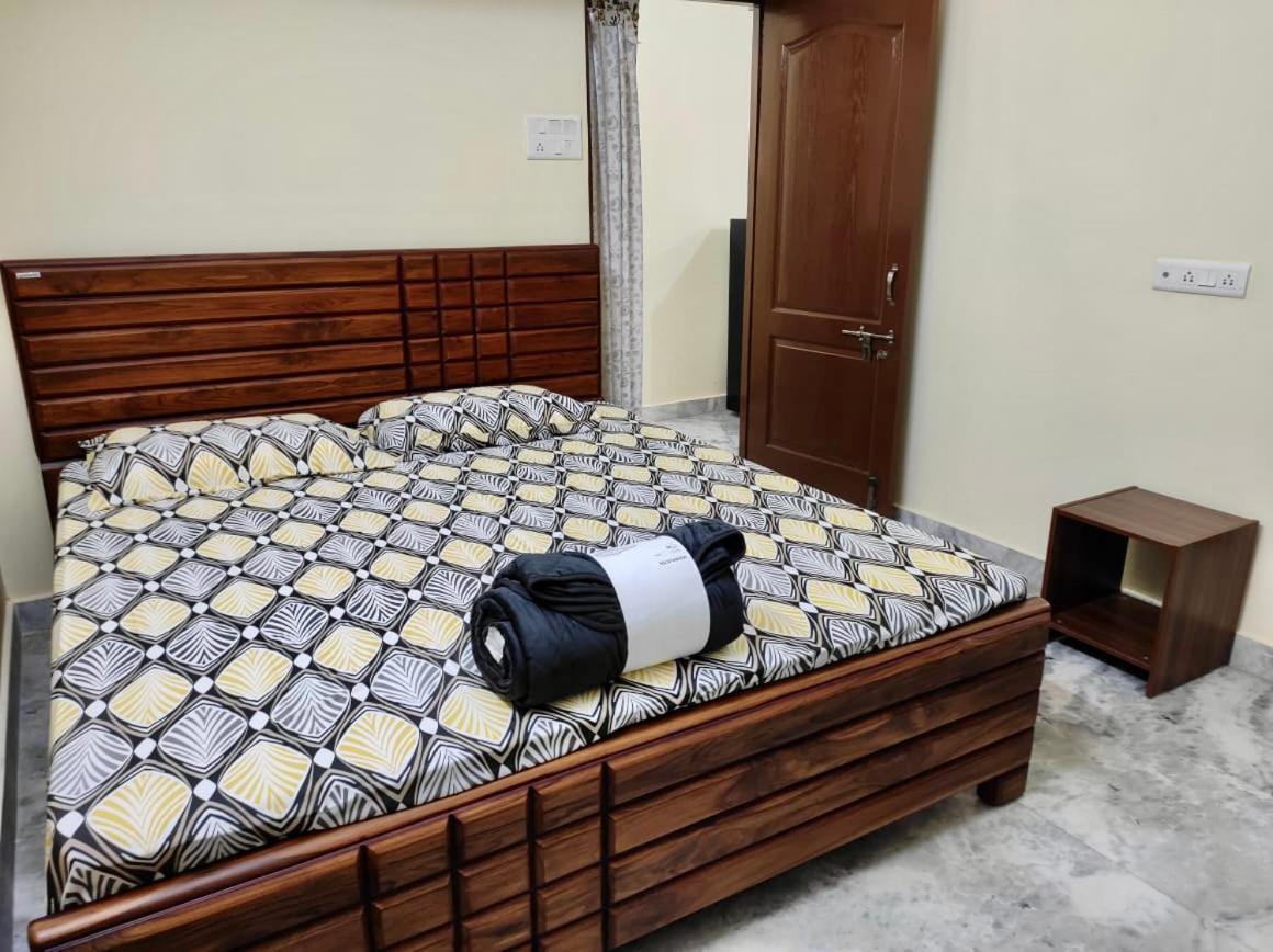 Home To Explore Food, History & Shopping Hyderabad Ngoại thất bức ảnh
