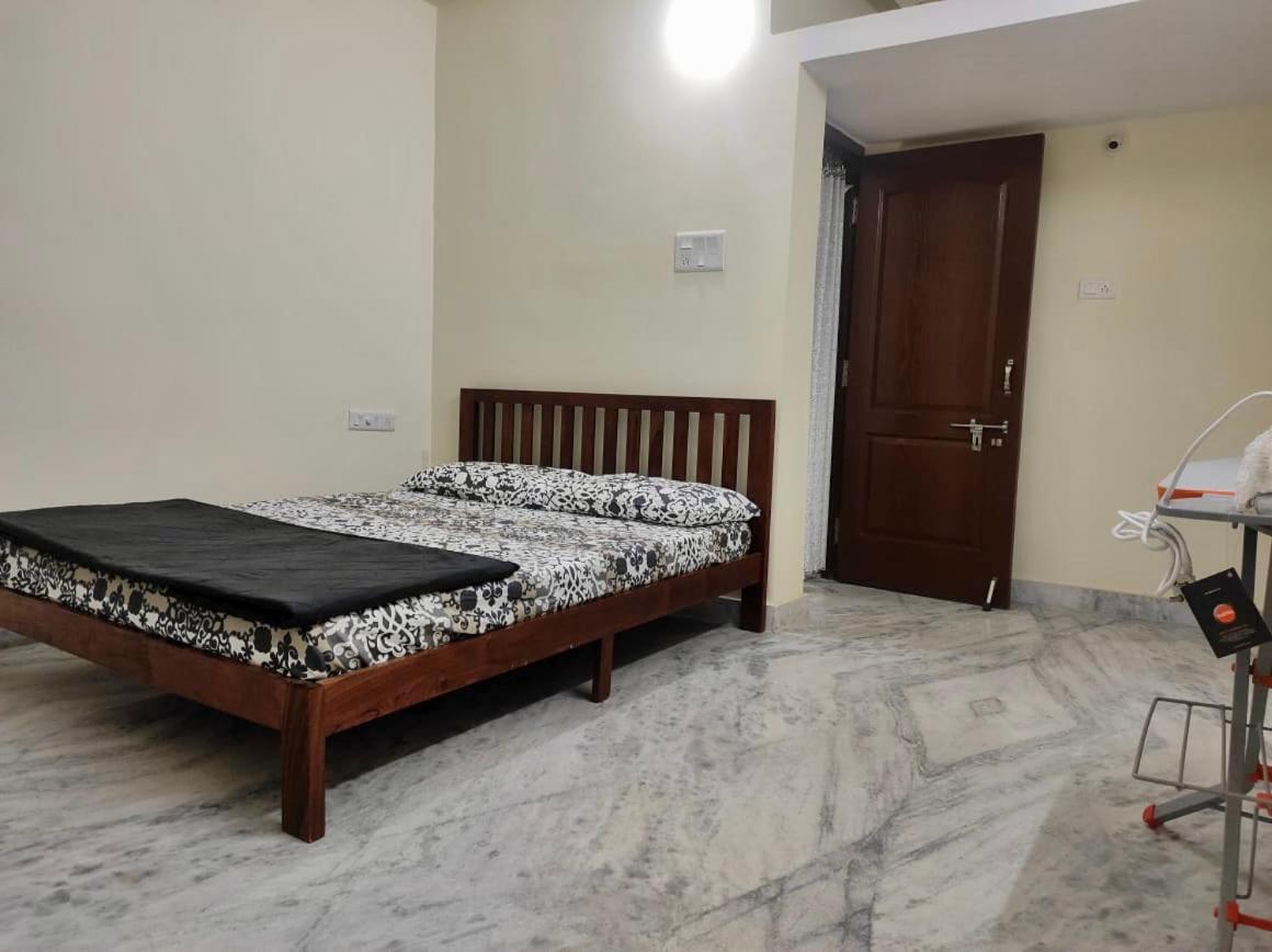 Home To Explore Food, History & Shopping Hyderabad Ngoại thất bức ảnh