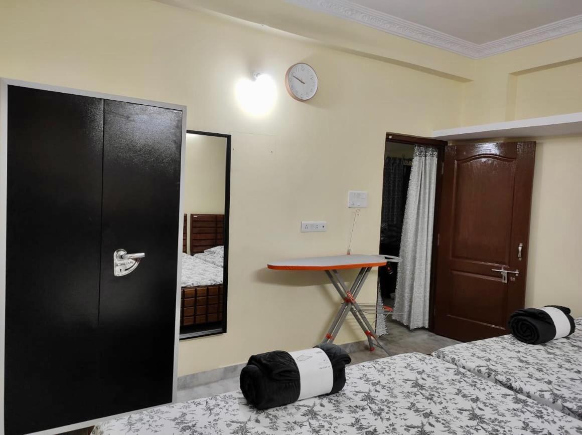 Home To Explore Food, History & Shopping Hyderabad Ngoại thất bức ảnh