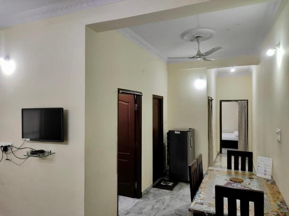 Home To Explore Food, History & Shopping Hyderabad Ngoại thất bức ảnh