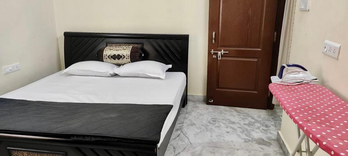 Home To Explore Food, History & Shopping Hyderabad Ngoại thất bức ảnh